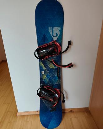Snowboard Burton + Attacchi Burton 