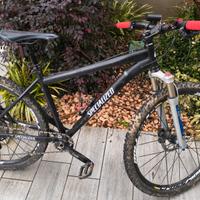 bicicletta MTB taglia M 