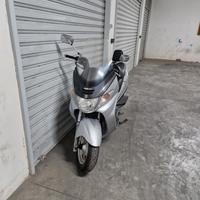 Suzuki AN Burgman 400 - 2001con passaggio incluso