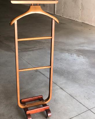 Servomuto in legno massiccio.