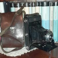 Macchina fotografica Zeiss  a soffietto anni 40