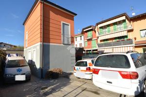 2 LOCALI A BREMBATE