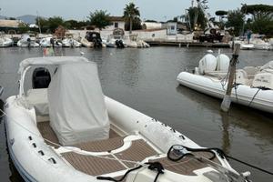 NUOVA JOLLY BLACK FIN 28 ELEGANCE