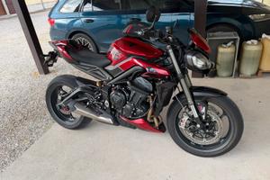 Triumph street triple rs 765