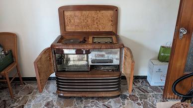 Mobile bar anni 50 con radio e giradischi