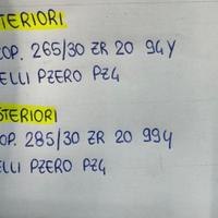 Set di Gomme BMW M4 Pari al nuovo.