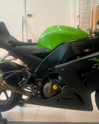Kawasaki zx10r pista  ohlins  nessun lavoro