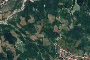 Terreni coltivabili e bosco di quercia