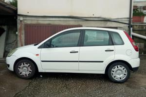 Ford fiesta 1.4 TDCI 2004