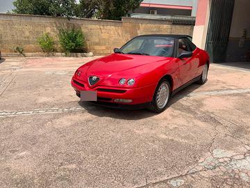 Alfa Romeo Spider 16 v T.SPARK