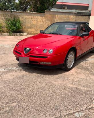 Alfa Romeo Spider 16 v T.SPARK