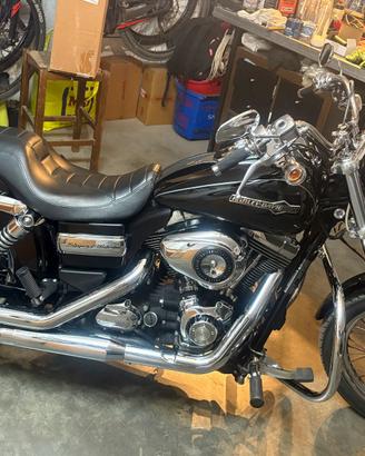 Harey Davidson Dyna Super Glide Custom