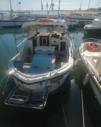 Barca a motore Calafuria 7 metri