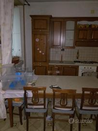 Cucina componibile,mobile soggiorno e armadio