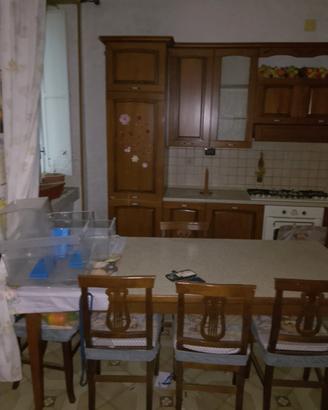 Cucina componibile,mobile soggiorno e armadio
