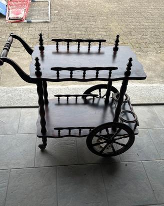 Carrellino vintage in legno movibile