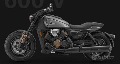 Qj Motor SRV 600 V nero opaco my25