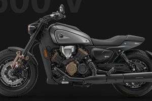 Qj Motor SRV 600 V nero opaco my25