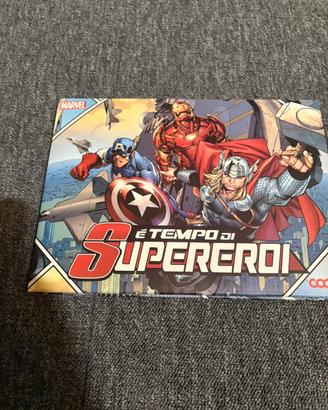 Libro e Raccolta è tempo di supereroi
