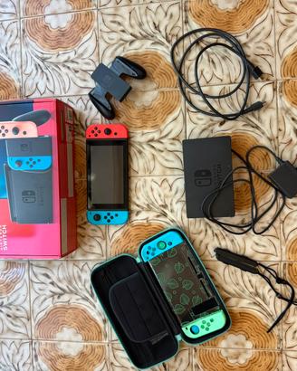 Nintendo switch prima generazione e custodia