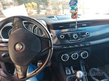 Alfa romeo giulietta anno 2014