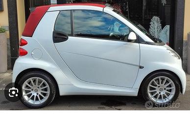 Smart ForTwo 1000 52 kW MHD cabrio passion