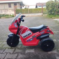 Moto elettrica peg Perego 