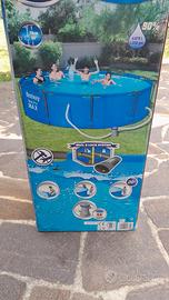 PISCINA BEST WAY  CON POMPA USATA 