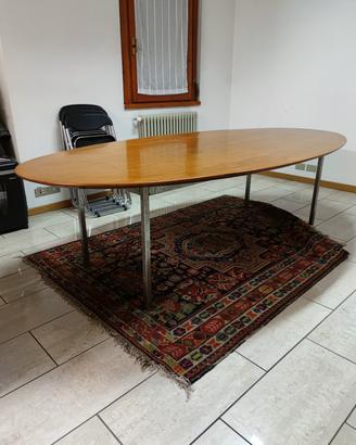 tavolo ovale in legno