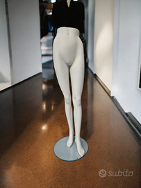 Manichino gambe donna