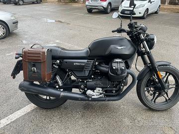 Moto Guzzi V7 III Stone abs Black Edition 2018