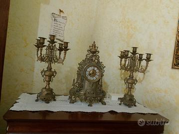 tris cadelierliri con orologio