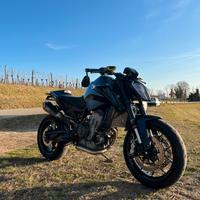 Ktm Duke 890