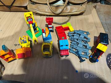 lego duplo tema cantiere e treni più altro 