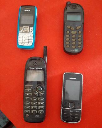 4 cellulari vintage  blocco euro 20