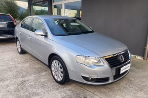 Volkswagen Passat 2.0 TDI Berlina " LEGGI