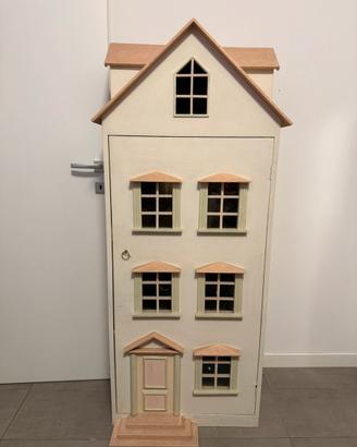 Casa in legno per giochi dimenzione uomo
