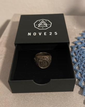 Anello nove25 radiodeejay speciale 10 anni
