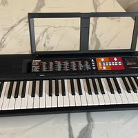 Tastiera Yamaha PSR-F51
