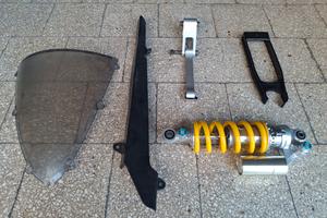 SOLO IN BLOCCO ricambi per Yamaha R1 anno 98