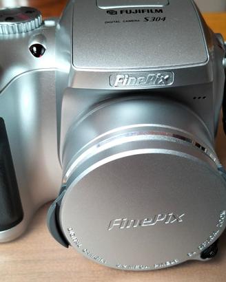 Fuji Finepix s304 nuova, borsa in omaggio