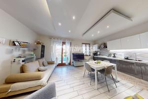 VOLPIANO 4 LOCALI CON GIARDINO, BOX AUTO, POSTO AU