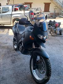 Aprilia pegaso 600