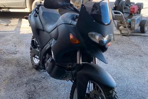 Aprilia pegaso 600