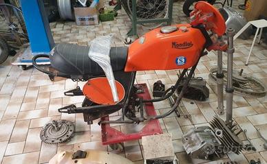 Mondial 125 RCE sachs
