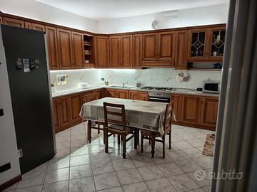 Cucina componibile angolare in stile 