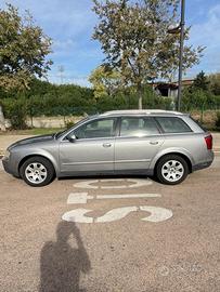 vendendesi audi a4 station