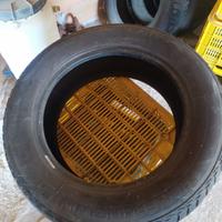 pneumatici  205/60 raggio 16