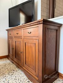 Mobile in legno massello