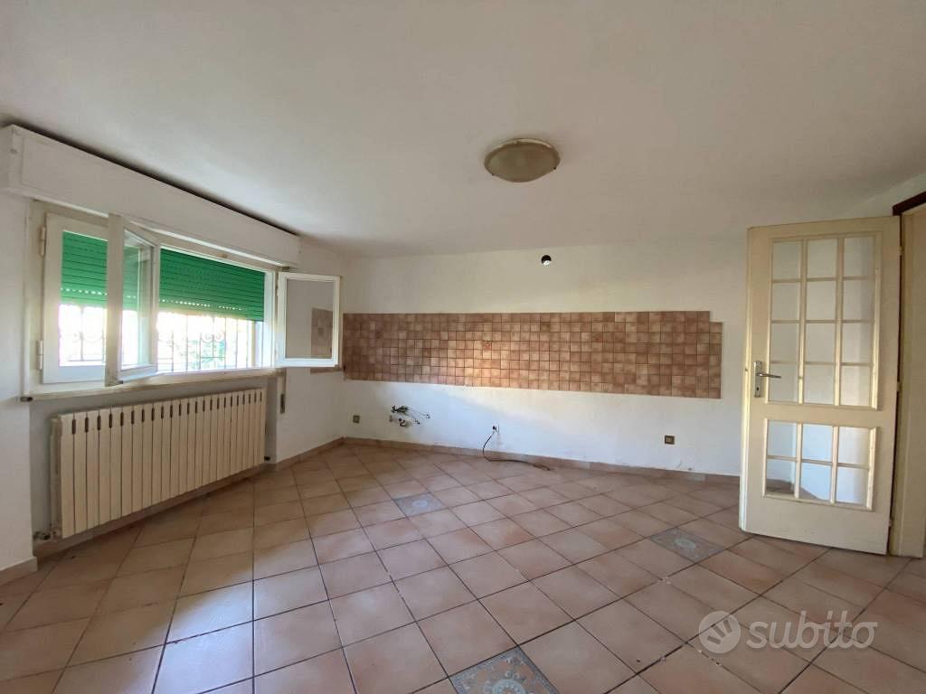 Villa di 208 m² con più di 5 locali e box auto dop - Vista 6